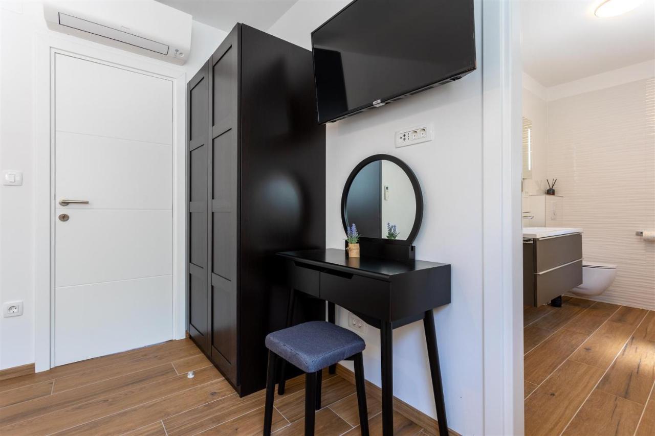 Villa Manhattan Dobrinj Eksteriør billede