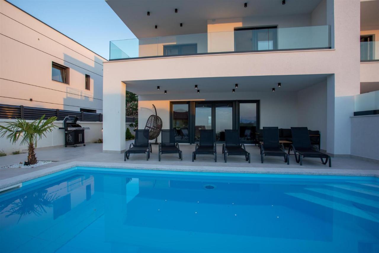 Villa Manhattan Dobrinj Eksteriør billede